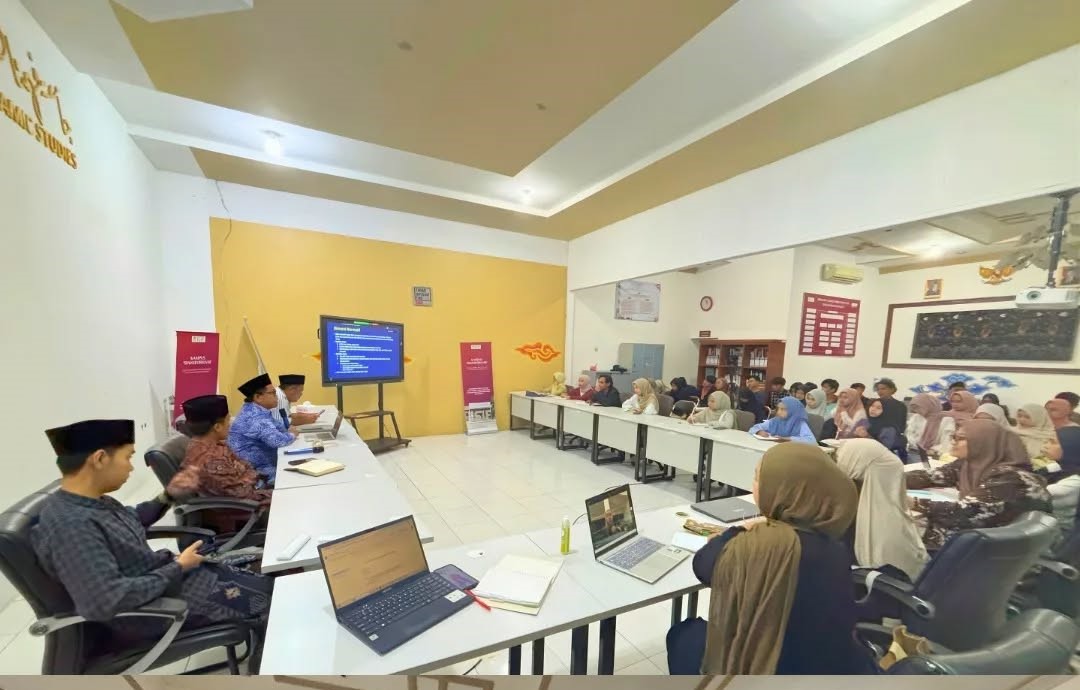 Public Lecturer